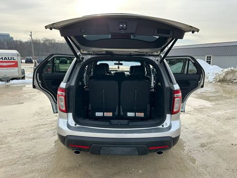 Used 2014 Ford Explorer XLT w/ Equipment Group 202A image 14