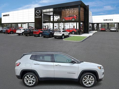 Used 2025 Jeep Compass Limited AWD/4WD image 5