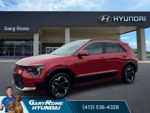 Used 2024 Kia Niro Wind w/ Wind Preserve Package FWD image 4