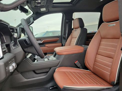 New 2026 GMC Sierra 3500 Denali Ultimate AWD/4WD image 19