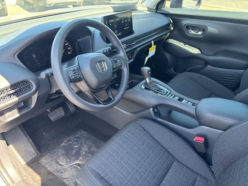 New 2026 Honda HR-V LX image 12