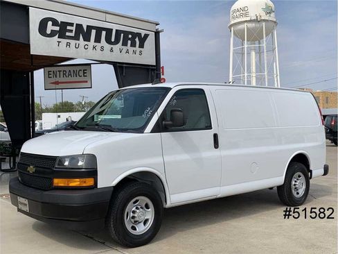 Used 2020 Chevrolet Express 2500 image 1