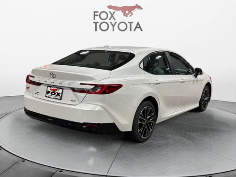 Used 2025 Toyota Camry XLE image 6