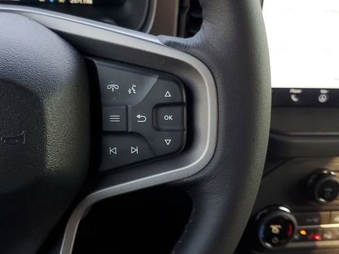 Used 2025 Ford Bronco Badlands image 18