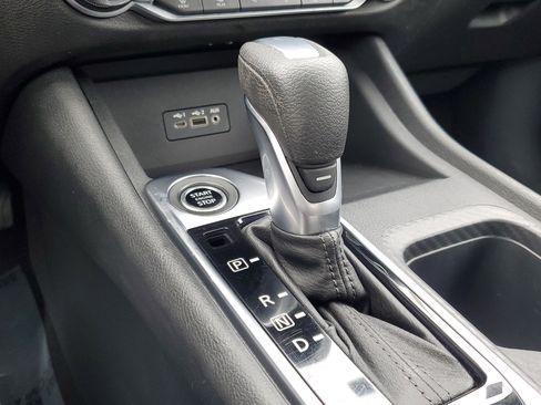 Certified 2021 Nissan Sentra SV image 23