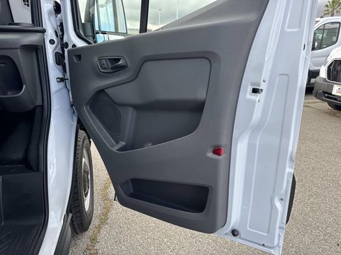 New 2026 Ford Transit 250 148 Medium Roof w/ Load Area Protection Package image 27