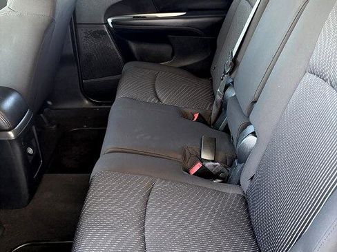 Used 2017 Dodge Journey SE w/ Flexible Seating Group image 20