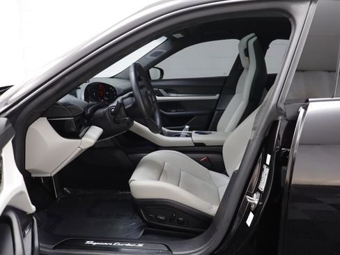 Used 2020 Porsche Taycan Turbo S w/ Premium Package image 6