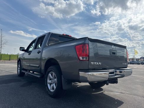 Used 2013 Nissan Titan SV image 5