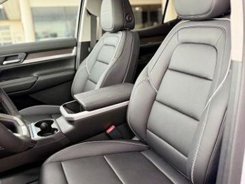 New 2027 GMC Terrain Denali w/ LPO, Floor Liner Package AWD/4WD image 11