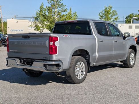 Used 2023 Chevrolet Silverado 1500 LT AWD/4WD image 5