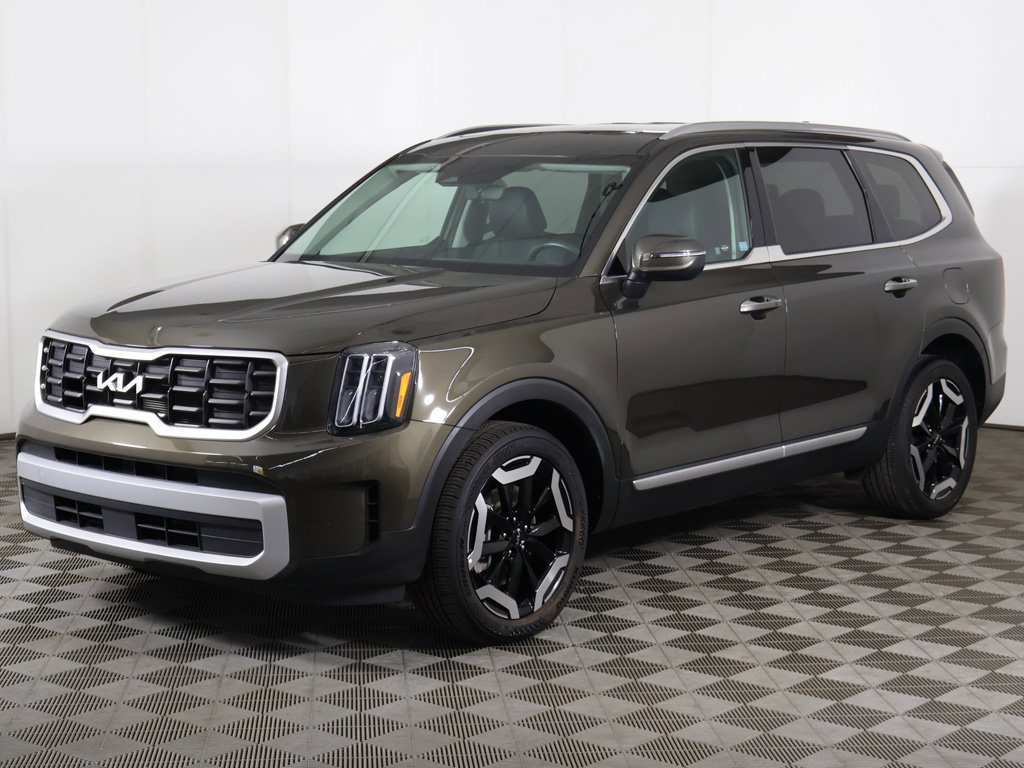 Certified 2025 Kia Telluride S FWD image 10