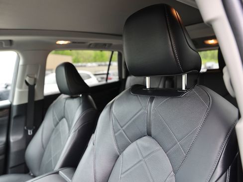 Used 2023 Toyota Highlander Platinum AWD/4WD image 21