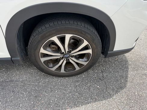 Used 2019 Subaru Forester Limited w/ Popular Package #3 AWD/4WD image 4
