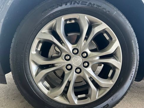 Used 2019 Buick Enclave Avenir w/ Avenir Technology Package FWD image 31