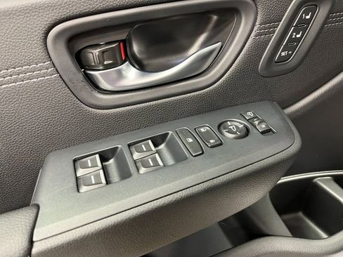 New 2026 Honda Pilot Touring image 13