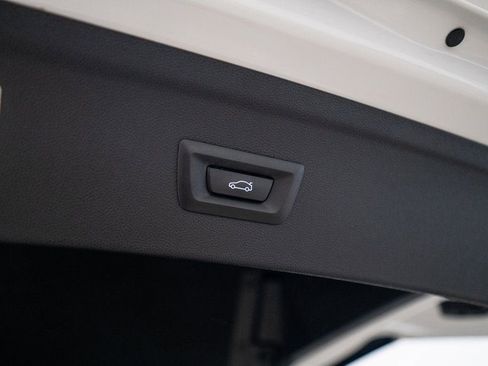 Used 2023 BMW iX xDrive50 w/ Ultimate Package 2 image 38