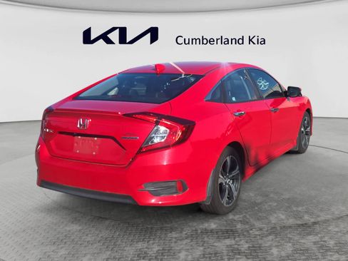 Used 2017 Honda Civic Touring image 5
