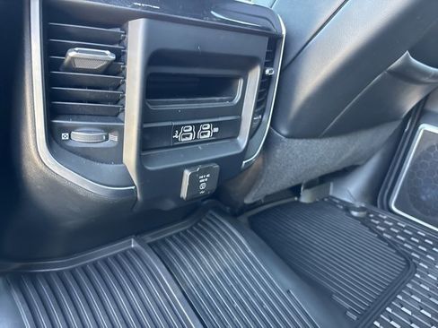 Used 2020 RAM 2500 Laramie w/ Night Edition image 21