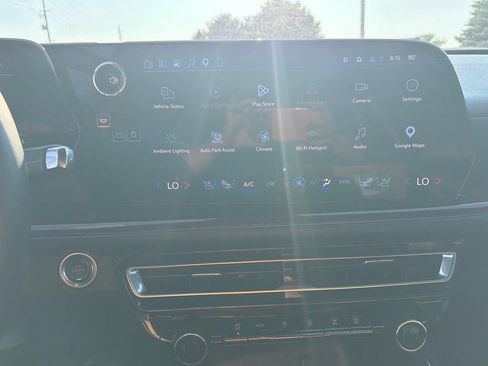 Used 2025 Chevrolet Traverse RS AWD/4WD image 20
