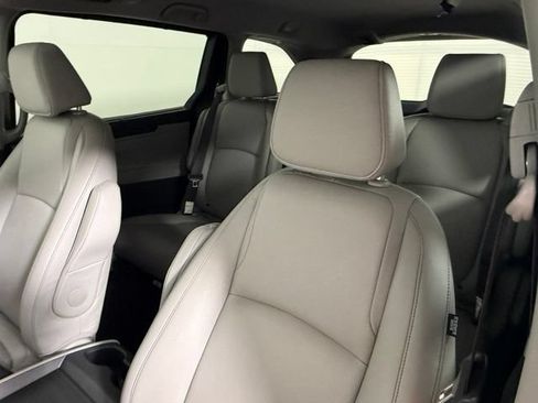 Used 2024 Honda Odyssey Touring image 30