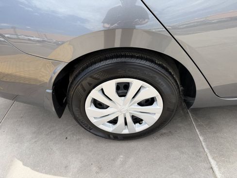 Used 2024 Nissan Versa S w/ Trunk Package FWD image 15
