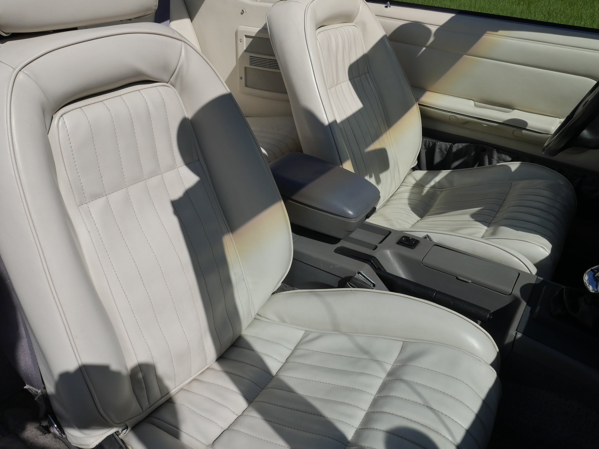 Used 1993 Ford Mustang LX RWD image 79
