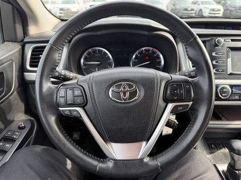 Used 2014 Toyota Highlander Plus image 15