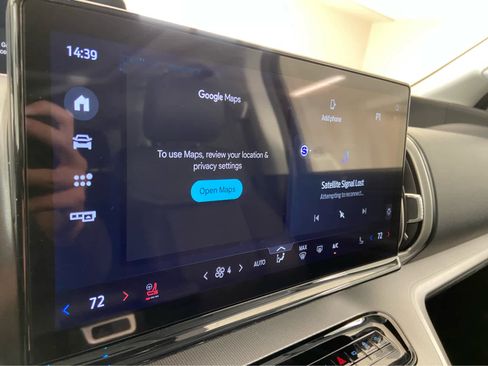 Used 2025 Ford Expedition Active image 28