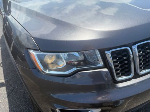 Used 2021 Jeep Grand Cherokee Laredo X RWD image 19