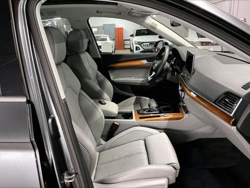 Certified 2023 Audi Q5 2.0T Premium Plus w/ Premium Plus Package AWD/4WD image 8