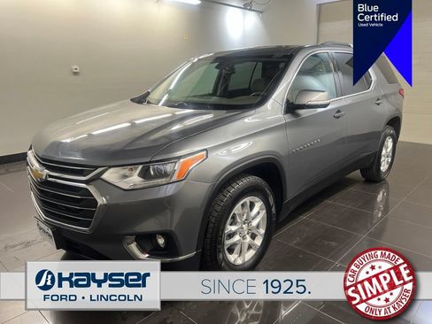 Used 2018 Chevrolet Traverse LT FWD image 3