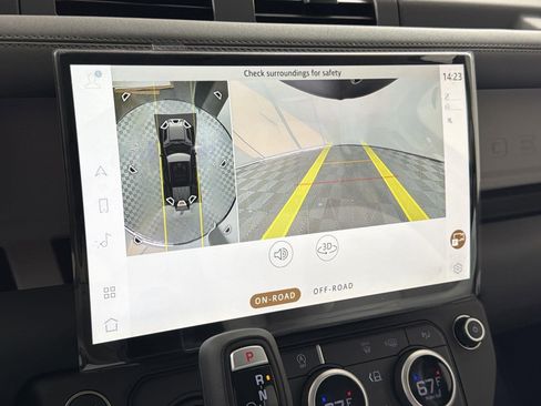 New 2026 Land Rover Defender 110 X-Dynamic SE image 16