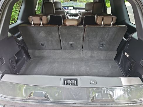 Used 2025 Ford Expedition King Ranch AWD/4WD image 10