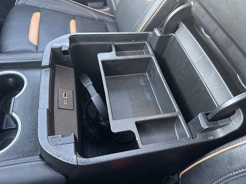 Used 2023 GMC Yukon AT4 w/ AT4 Premium Package image 24