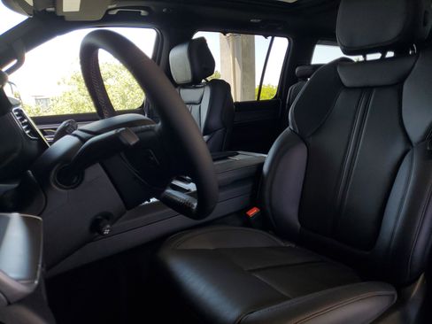 New 2026 Jeep Grand Wagoneer L Limited AWD/4WD image 21