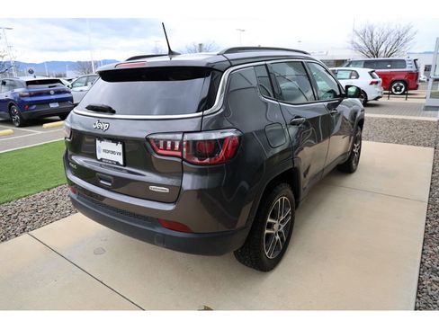 Used 2018 Jeep Compass Latitude w/ Popular Equipment Group image 4