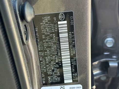 Certified 2023 Toyota Camry XLE w/ Navigation Package FWD image 29