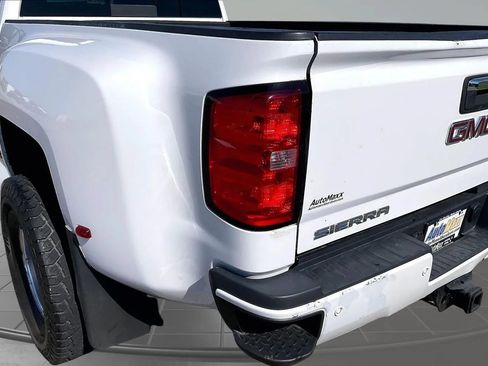 Used 2015 GMC Sierra 3500 Denali AWD/4WD image 27