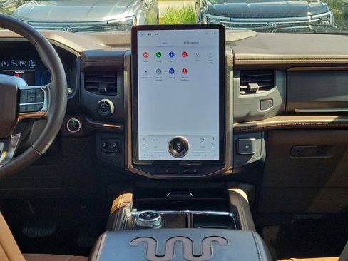 Used 2023 Ford Expedition King Ranch image 4