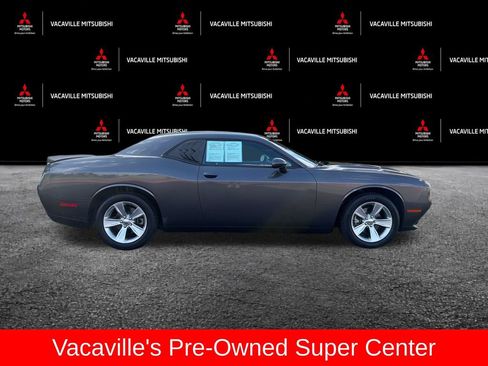 Used 2021 Dodge Challenger SXT RWD image 7