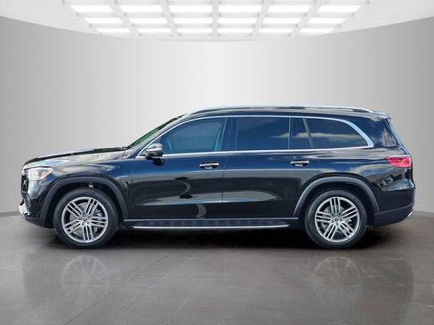 Used 2026 Mercedes-Benz GLS 450 4MATIC image 3