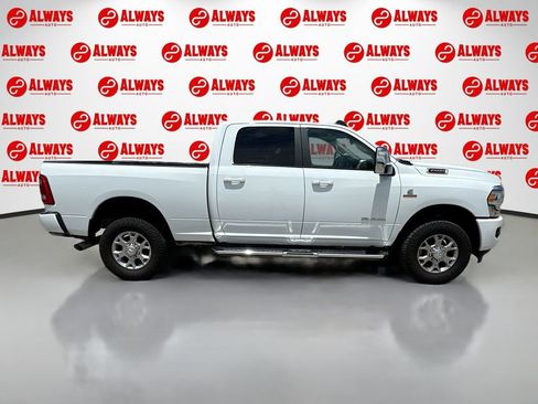 Used 2024 RAM 2500 Laramie AWD/4WD image 4