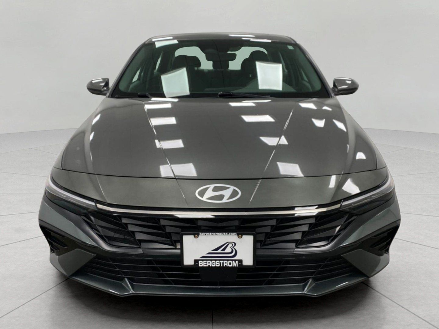 Used 2025 Hyundai Elantra SEL FWD image 10