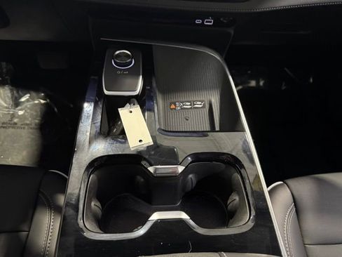 Used 2025 Buick Enclave Preferred image 21