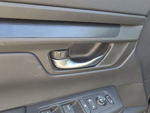 Used 2025 Honda CR-V LX image 18