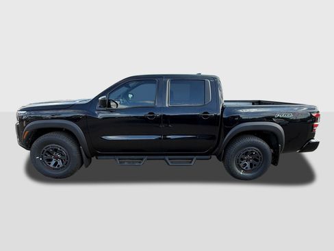 New 2026 Nissan Frontier PRO-4X w/ Pro-4x Convenience Package image 2