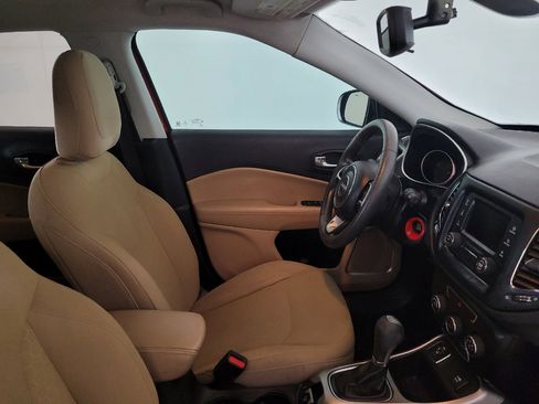 Used 2018 Jeep Compass Sport FWD image 21