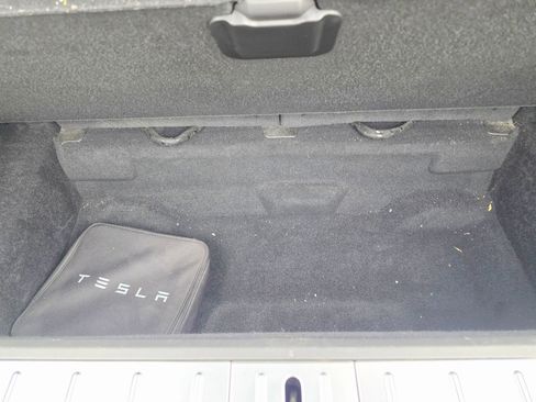 Used 2021 Tesla Model X Performance image 43