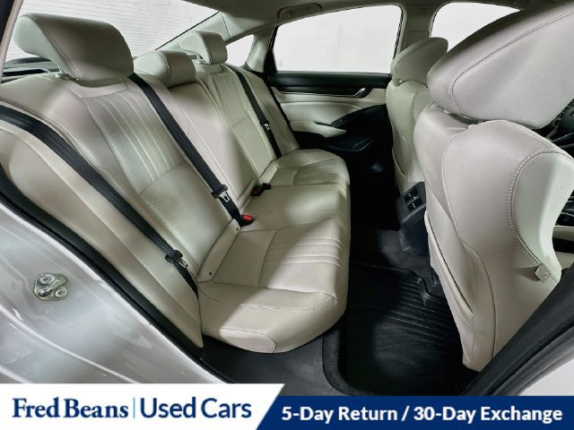 Used 2018 Honda Accord Touring image 34